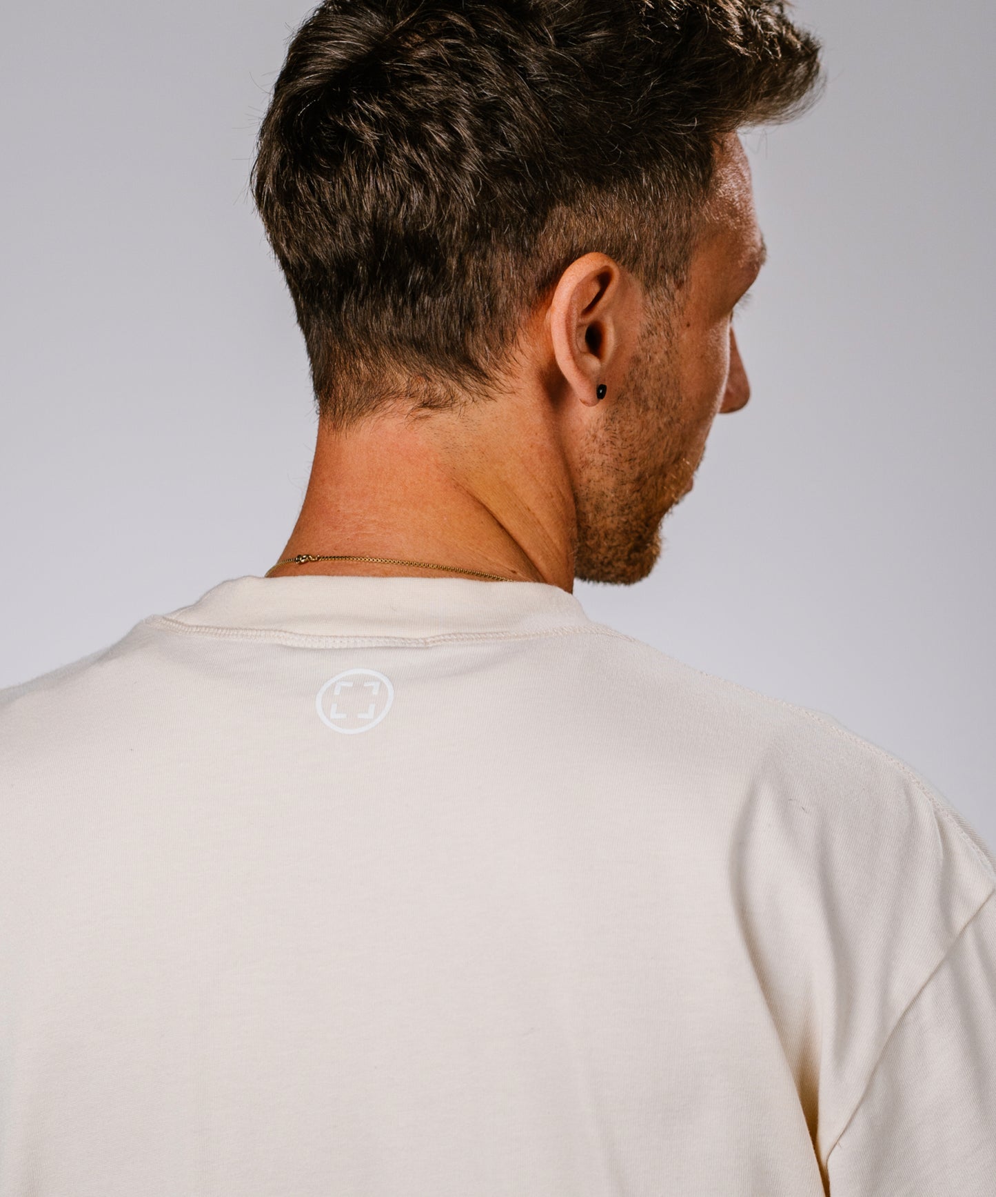 OVERSIZE LOGO T-SHIRT “T5" BUTTERCREAM