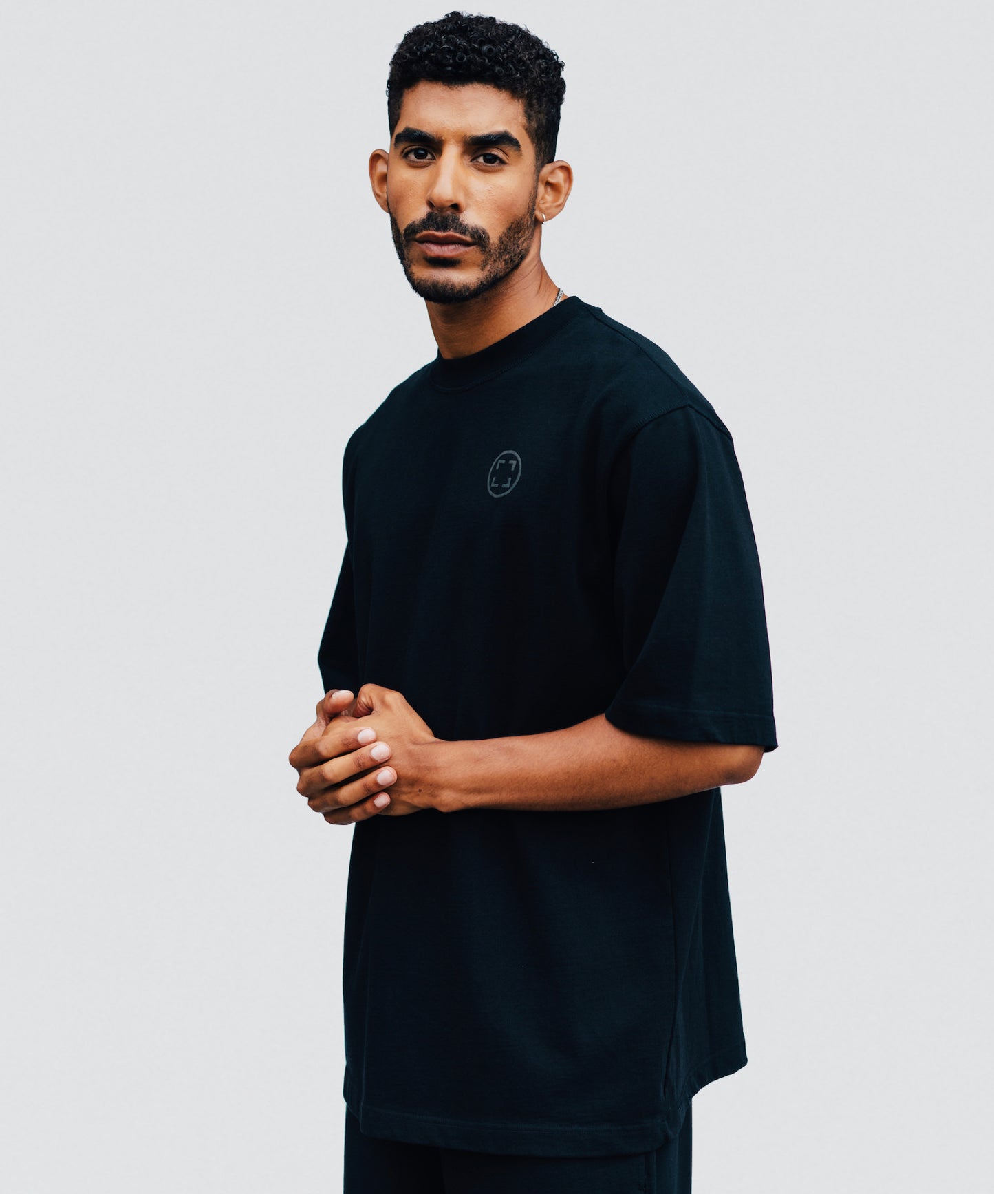 OVERSIZE LOGO T-SHIRT “T5" BLACK
